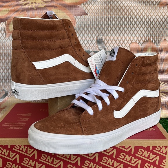 Vans Men’s Sk8-Hi
Pig Suede Tortoise Shell
VN0A7Q5N1RE
Sneakers - Picture 9 of 16